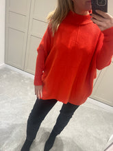 Oversized ribbed orange jumper